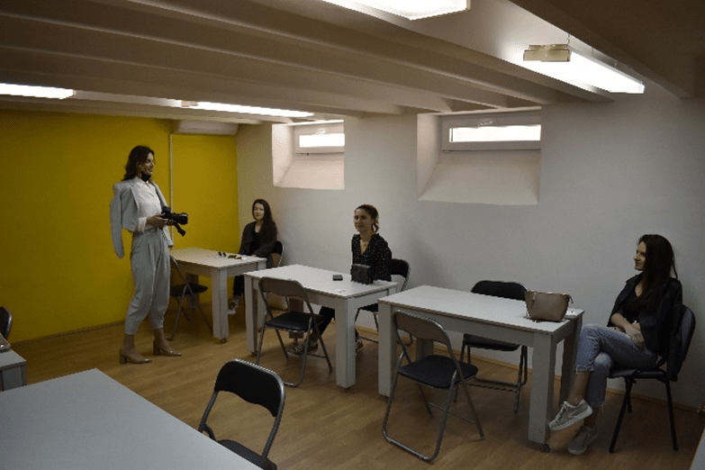 U Ljubuškom održana radionice u sklopu projekta „Radionice digitalne fotografije za djecu i mlade“ U Ljubuškom održana radionice u sklopu projekta „Radionice digitalne fotografije za djecu i mlade“